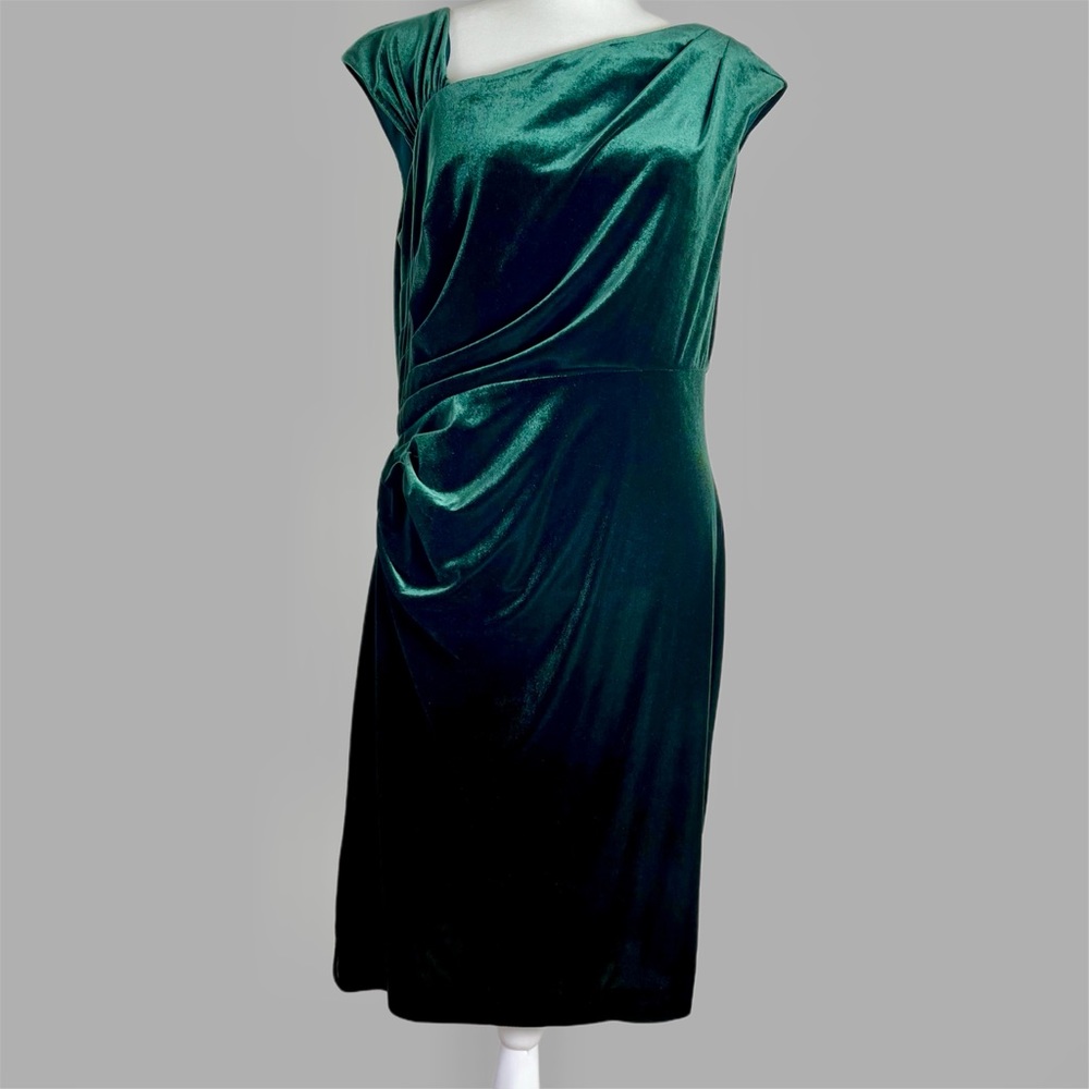 LAUREN Ralph Lauren Emerald Green Velvet Cocktail Dress    Size 12